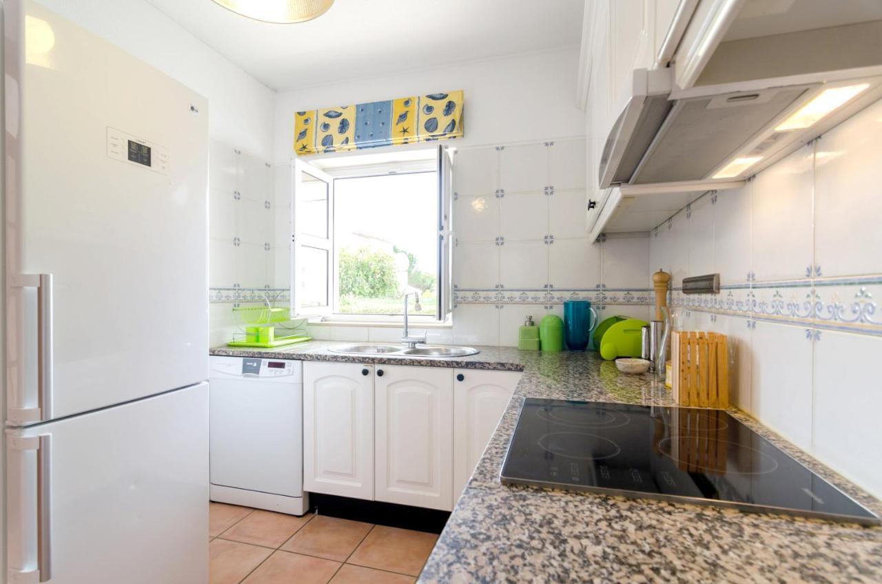 Charming House In Vilamoura With Shared Pool Bagian luar foto
