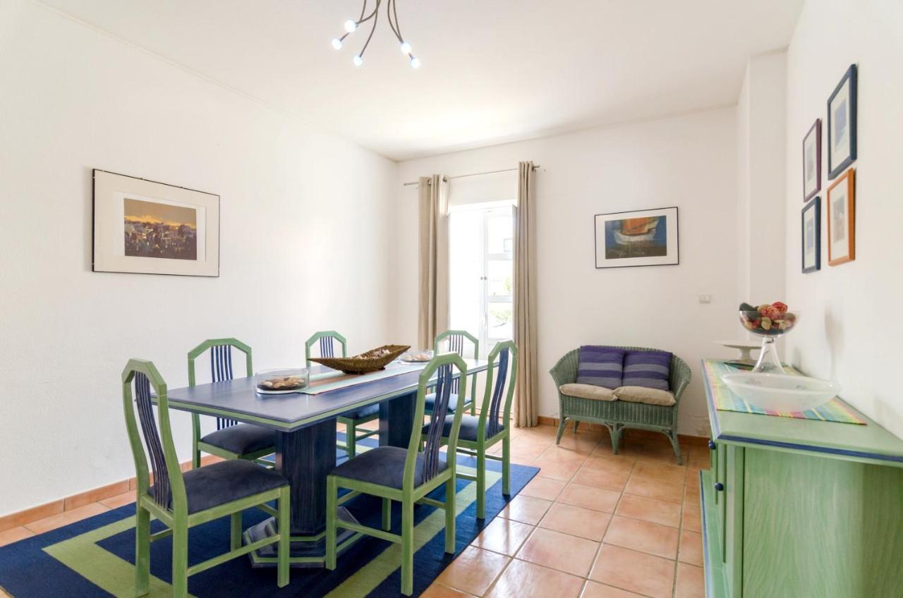 Charming House In Vilamoura With Shared Pool Bagian luar foto